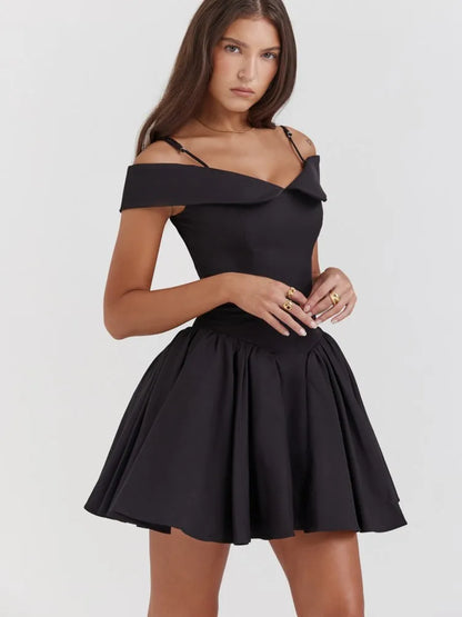 Elegant Black Pleated Mini Skirt